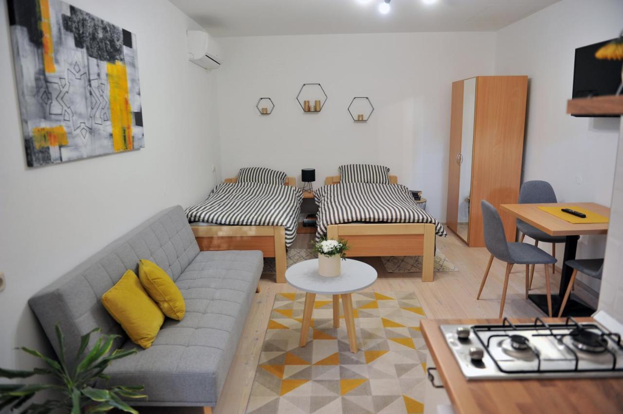 Studio Apartman Bandb Джяково Екстер'єр фото
