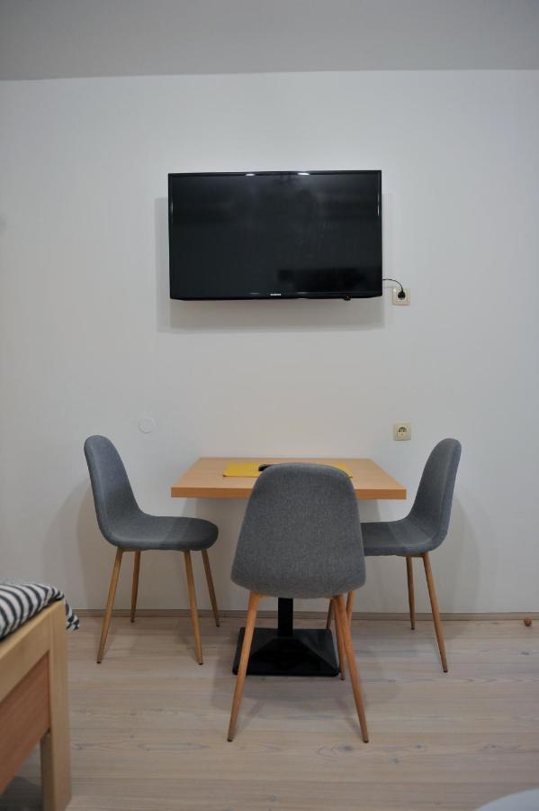 Studio Apartman Bandb Джяково Екстер'єр фото